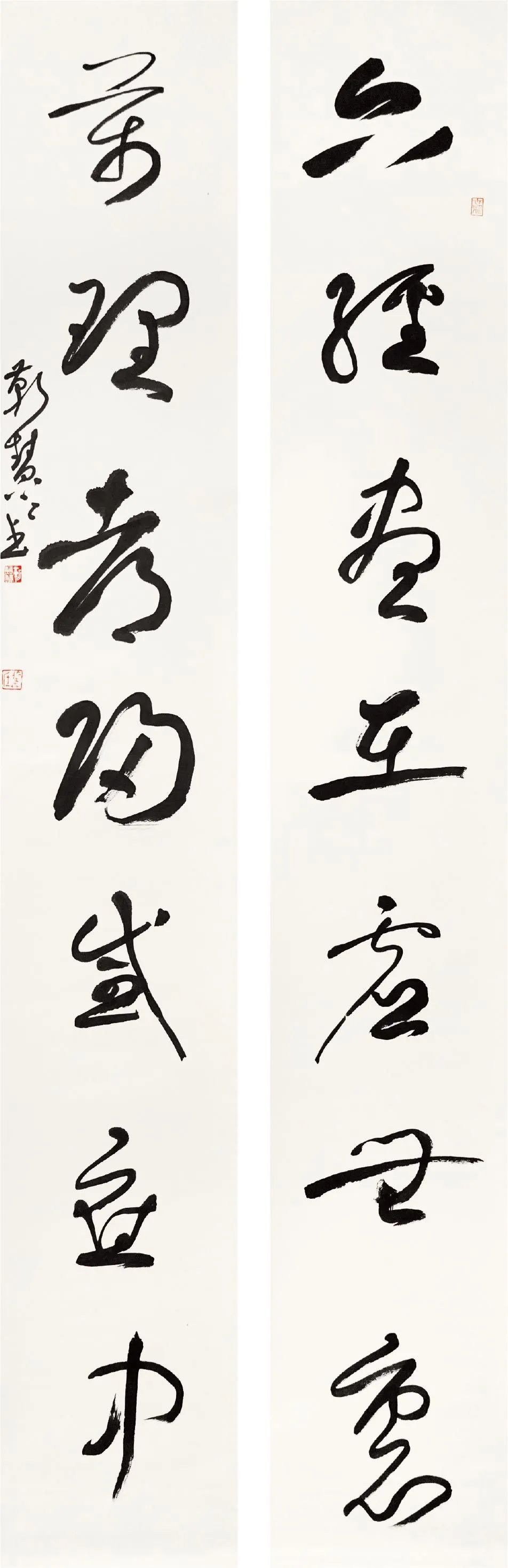 靳慧慧 六經(jīng)萬理七言聯(lián)? ?248cm×40cm×2? ?2020